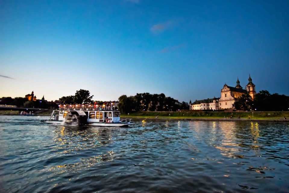 Krakow: 1-Hour Evening Vistula River Cruise - Tips for an Enjoyable Experience