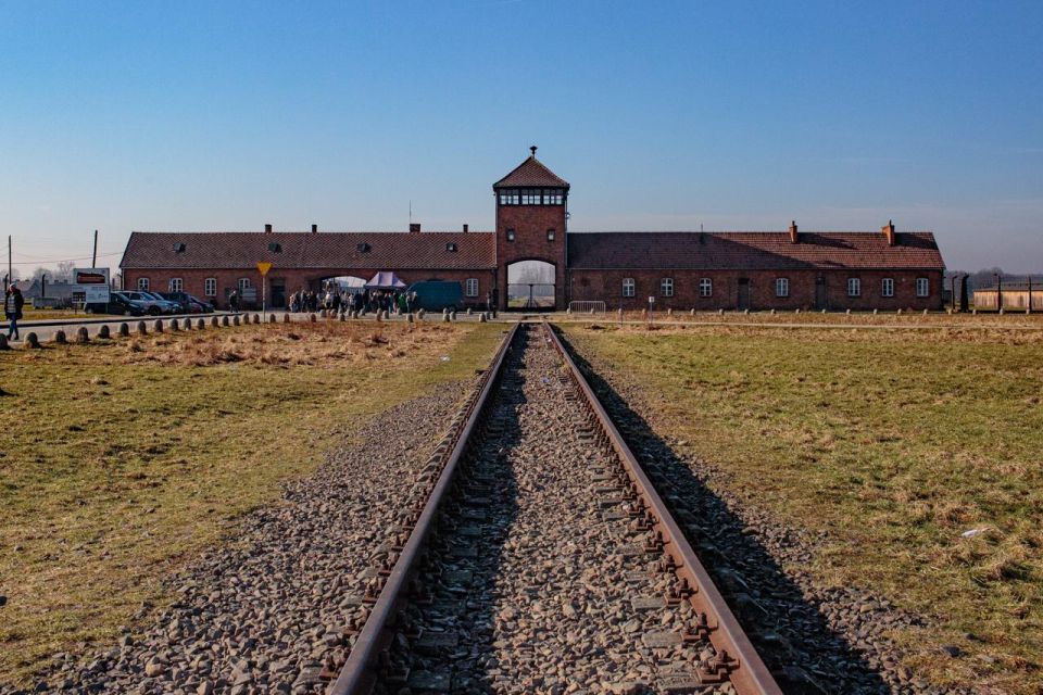 Krakow: Auschwitz Birkenau Last Minute Tour-Next Day Booking - Visitor Experience Tips