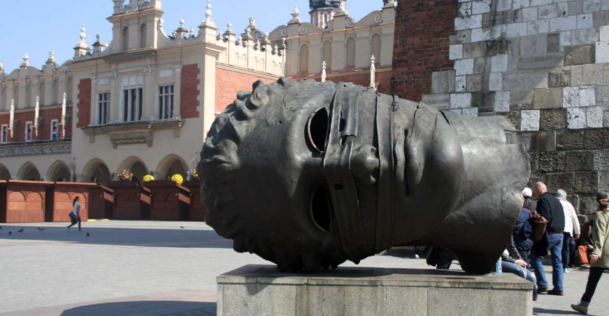 Krakow: Old Town Tour on a Golf Cart With Authentic Lunch - Important Information for Travelers