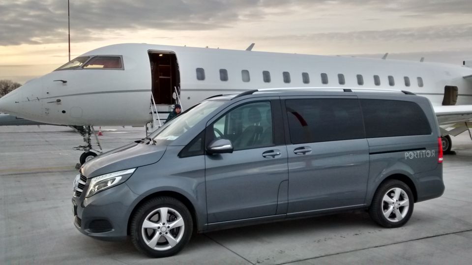 Krakow: Private Transfer To/From Airport - Child Seat Availability