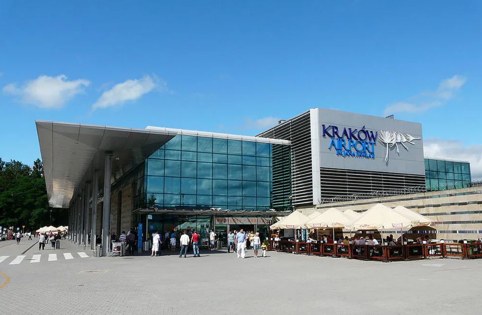 Krakow: Private Transfer to or From Krakow Airport - Contact and Support Options