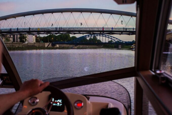 Krakow: Short Cruise & Guided Tour in the Former CC Plaszow - Meeting Point and Logistics