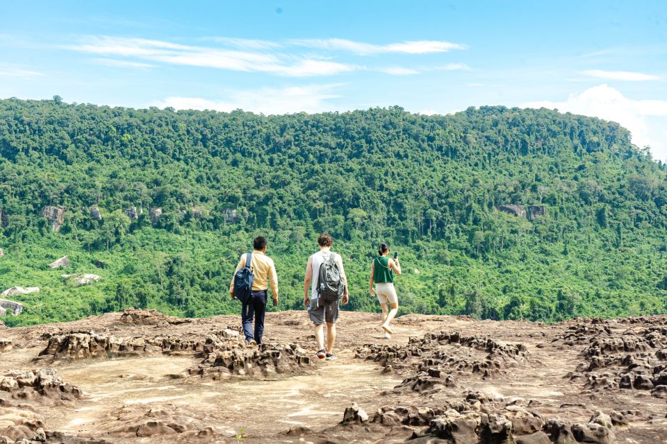 Krong Siem Reap: Kulen Mountain Private Jeep Tour With Lunch - What to Bring