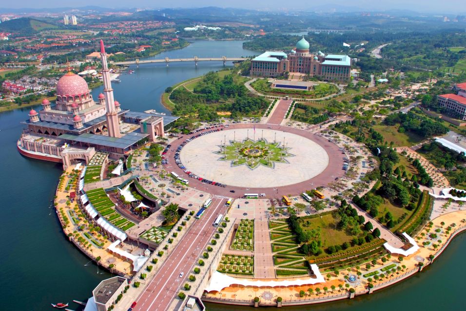 Kuala Lumpur: Putrajaya Tour With Traditional Boat Cruise - Important Information