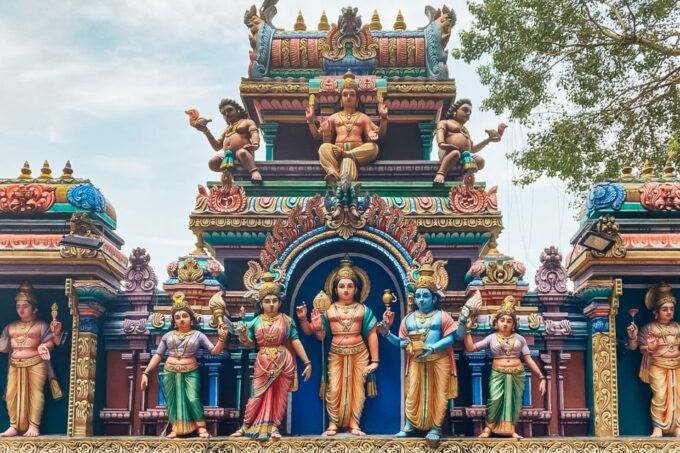 Kuala Lumpur: Suburbs and Batu Caves Half-Day Tour - Important Restrictions