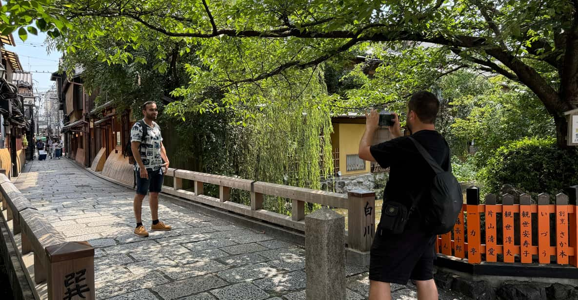 Kyoto: Delve Into the Culture of Geisha in Hanamachi, Gion - Meeting Your Guide