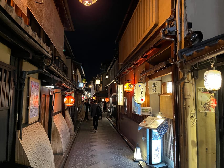 Kyoto: Gion Walking Tour - What to Bring on the Tour