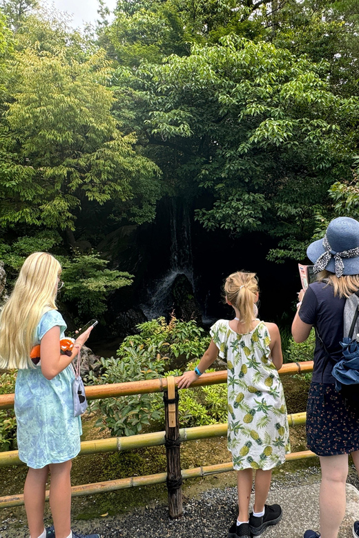 Kyoto: Kinkakuji, Golden Pavilion Guided Tour in 90 Minutes - Meeting Point Information