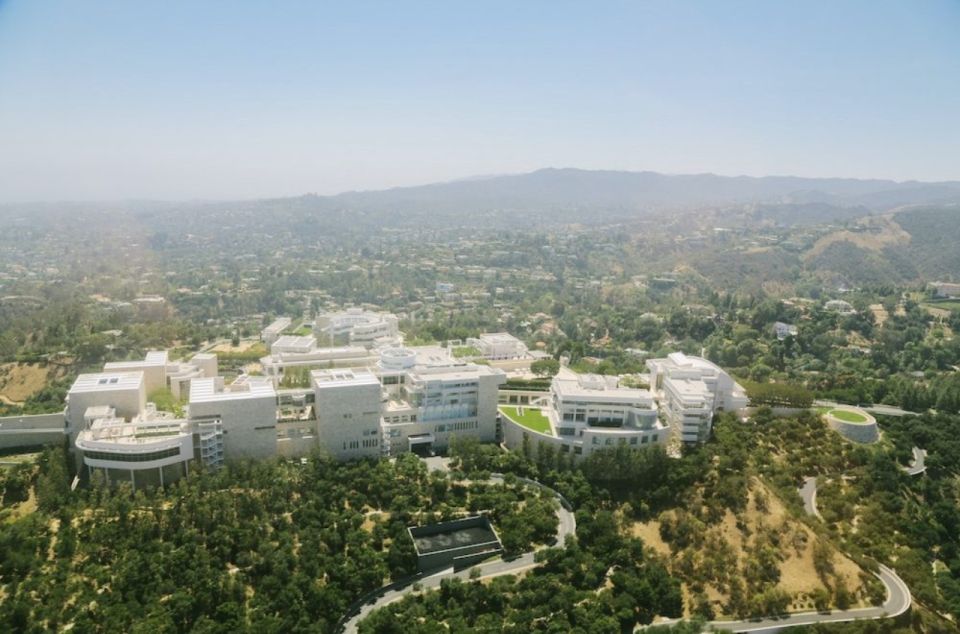 LA: City, Getty Center, and Griffith Observatory Guided Tour - Included Features