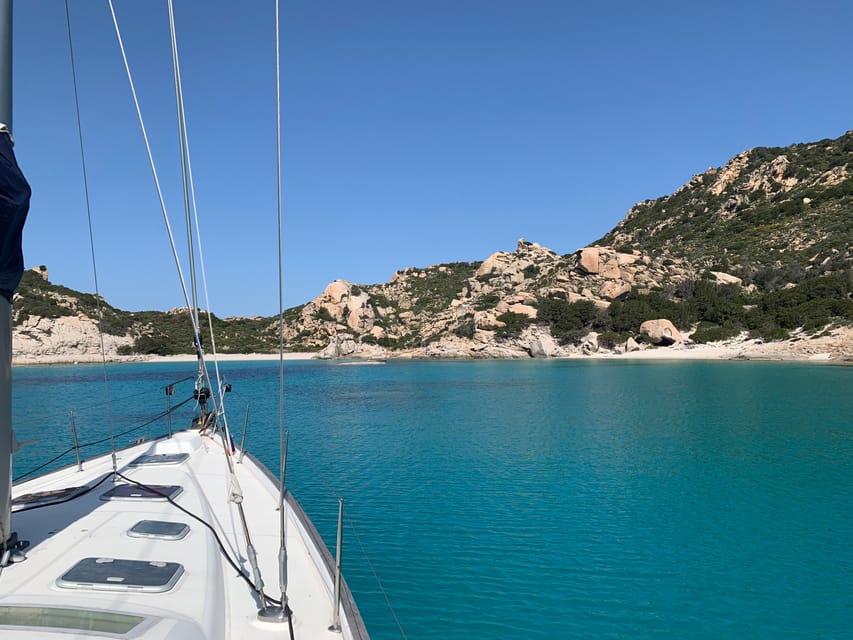 La Maddalena: Daily Sailing Tour of the La Maddalena Archipelago - Languages Offered