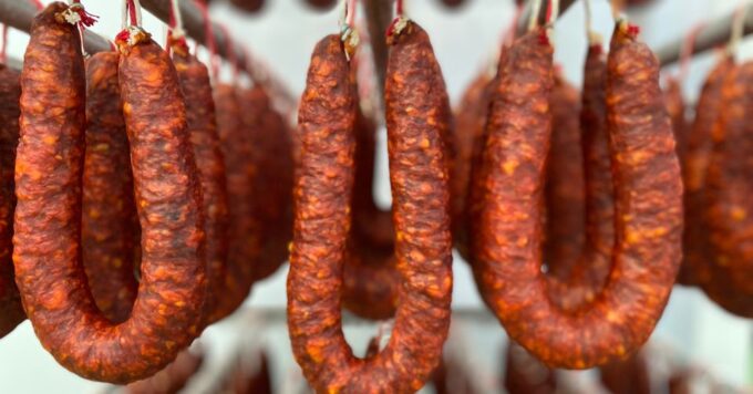 La Rioja: Jamon Iberico Farm Tour and Tasting With Wine - Organic Farm and Animal Raising