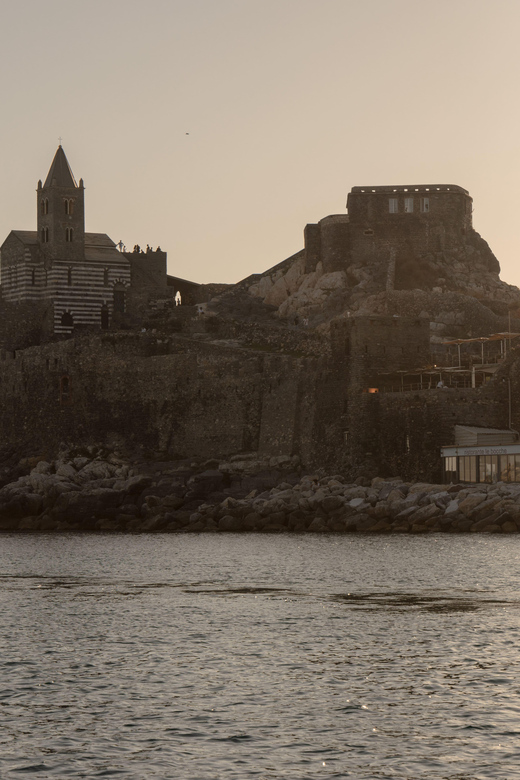 La Spezia: Sunset in Portovenere With Wine, Music & Focaccia - Meeting Point Information