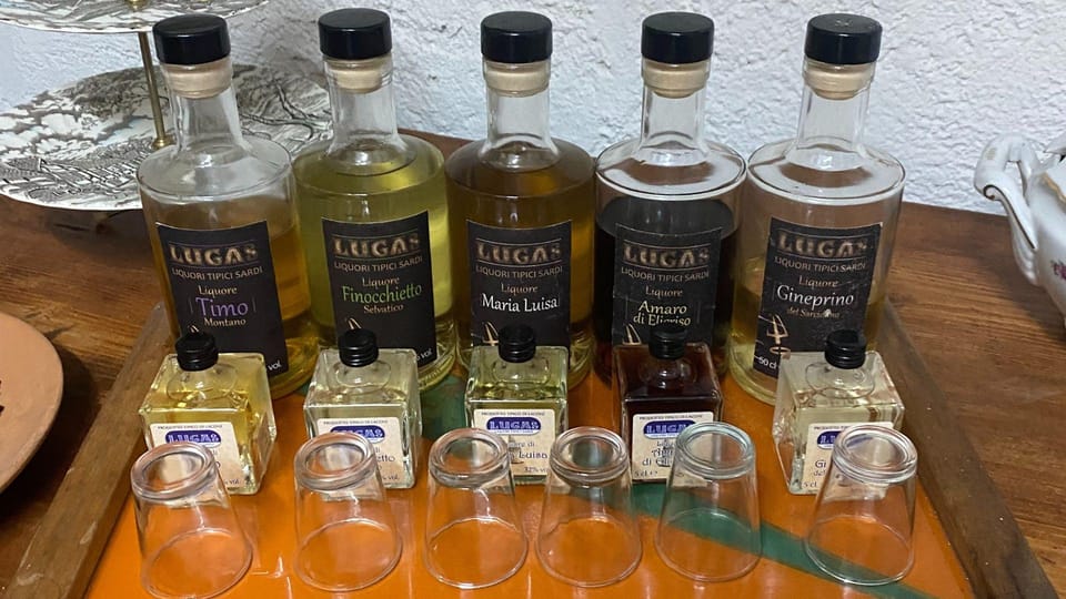 Laconi: Chocolate and Typical Liqueurs Tasting - Aromatic Plants Exploration