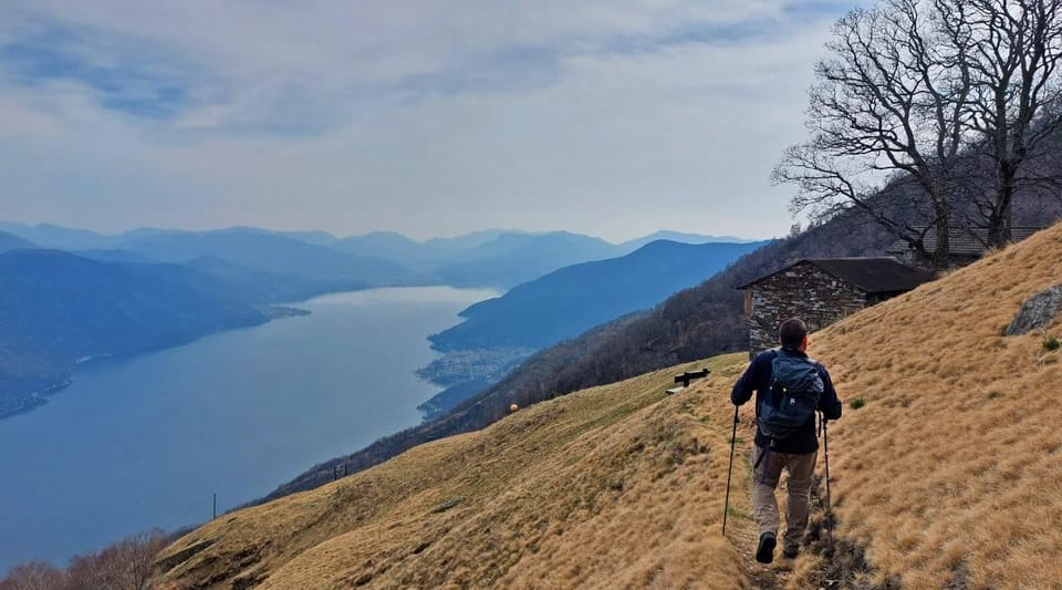 Lake Maggiore: Smugglers Trekking Across the Border - Carrying the Smugglers Sack