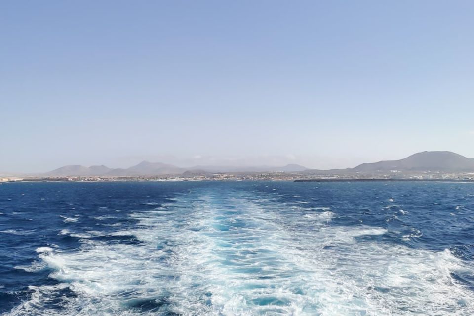 Lanzarote: Return or 1-Way Ferry to Fuerteventura With Wifi - Booking and Cancellation Policy