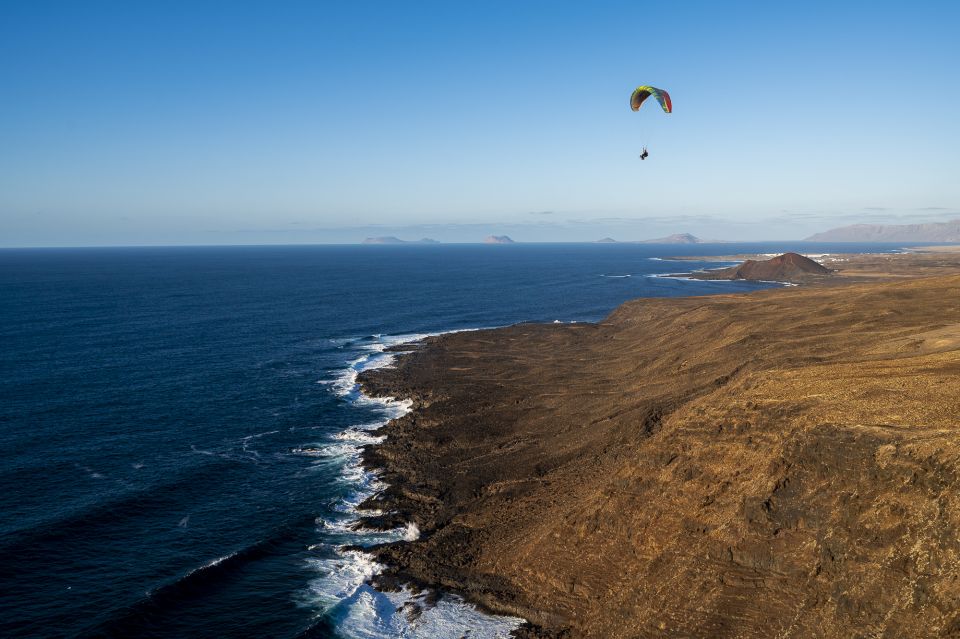 Lanzarote: Tandem Paragliding Flight Over Lanzarote - Meeting Point Variations