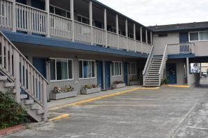 Lighthouse Cove Inn - Special Offers and Packages