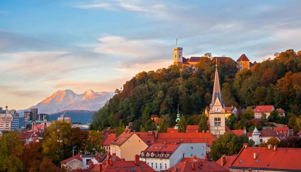 Ljubljana: Private 2h Sightseeing Walking Tour - Accessibility Features