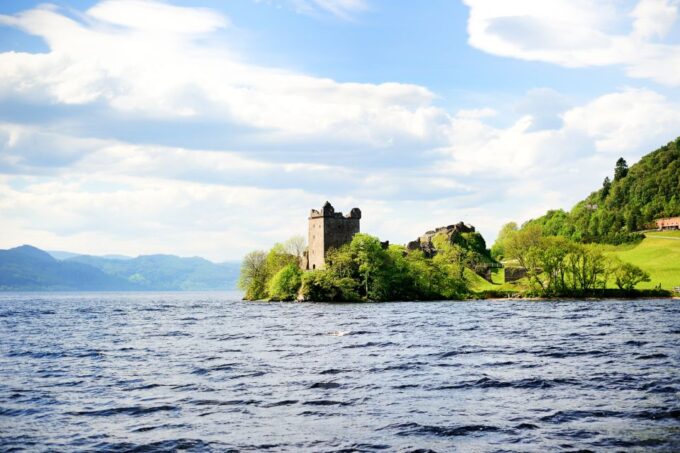 Loch Ness: Urquhart Castle Round-Trip Cruise - Tips for Your Trip