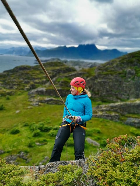 Lofoten: Full Day Combo Tour, (Kayaking and Rappelling) - Customer Reviews