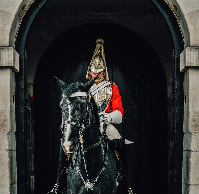 London: Changing of the Guard Experience Private Tour Guide - What to Expect on the Tour