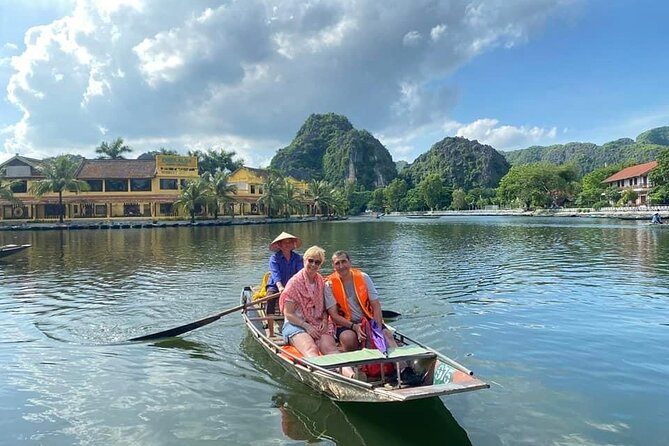 Luxury Small Group Tour in Tam Coc, Mua Cave, Bich Dong Pagoda - Pricing and Booking Information