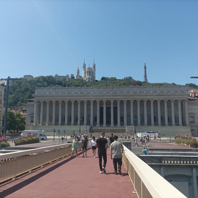 Lyon: Private Guided Tour With an Official Tour Guide! - Tour Features