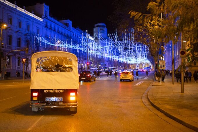 Madrid: Private Christmas Lights Tour by Electric Tuk-Tuk - Tour Inclusions