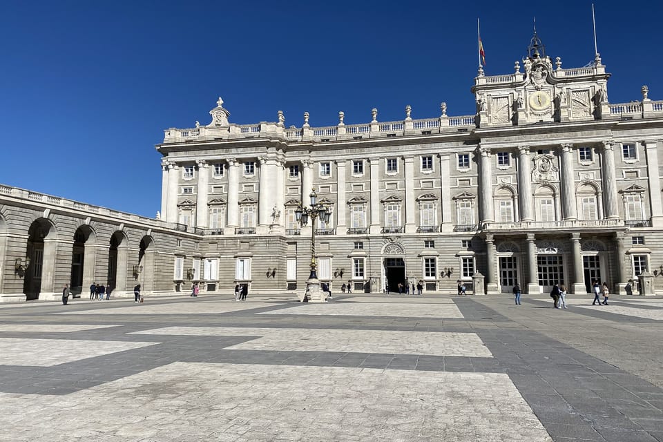 Madrid: Royal Palace Small Group Guided Tour With Tickets - Guided Tour Experience