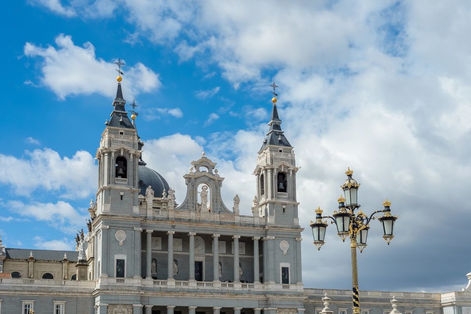 Madrid: Royal Palace Tour With Optional Royal Collections - Guided Tour of the Royal Palace