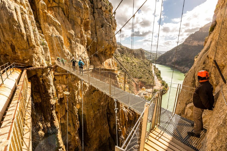 Malaga: Caminito Del Rey Path Day Trip With Guide - Getting to the Starting Point