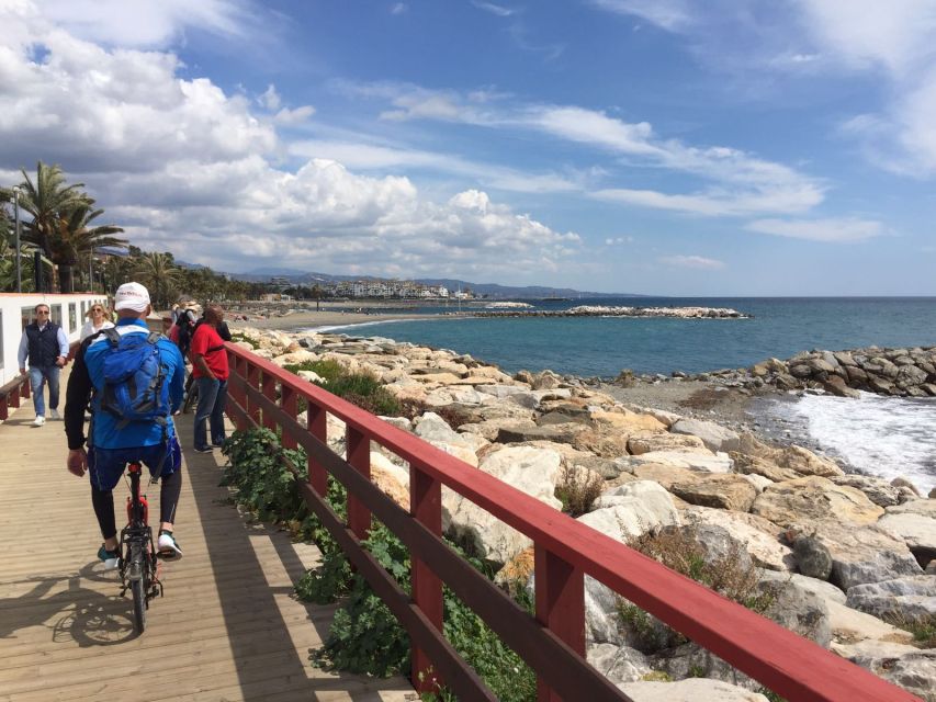 Malaga: Private Guided Bike Tour - Exploring Malagas Parks