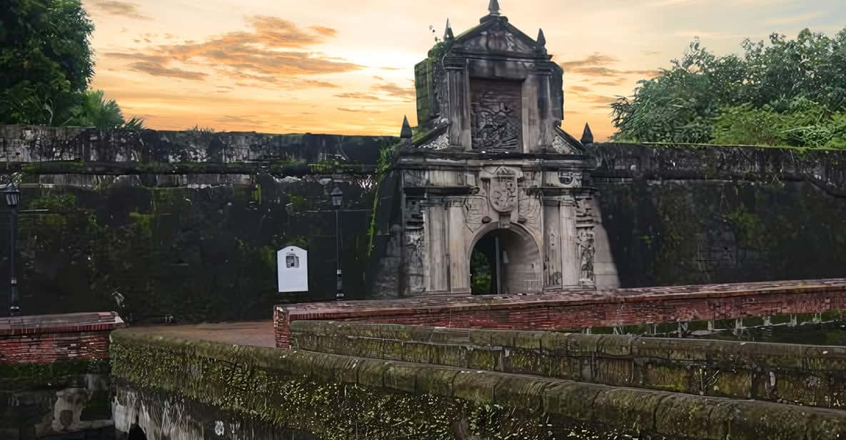 Manila: City Highlights Day Trip With Fort Santiago Tour - Meal and Cultural Experience