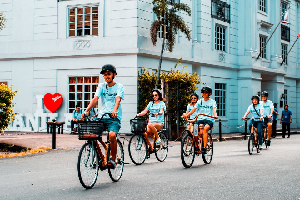 Manila: Historical Bamboo Bike Tour in Intramuros - Location and Duration