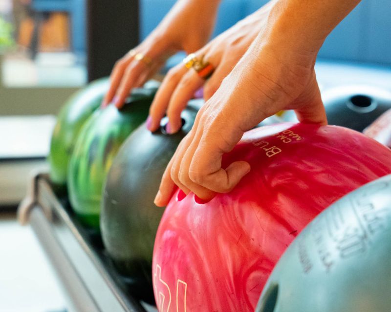 Maspalomas: Bowling Session Entry Ticket at Holiday World - Refund and Cancellation Policy