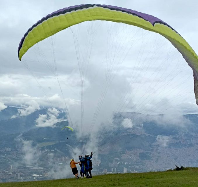 Medellín: Paragliding in the Colombian Andes - Frequently Asked Questions