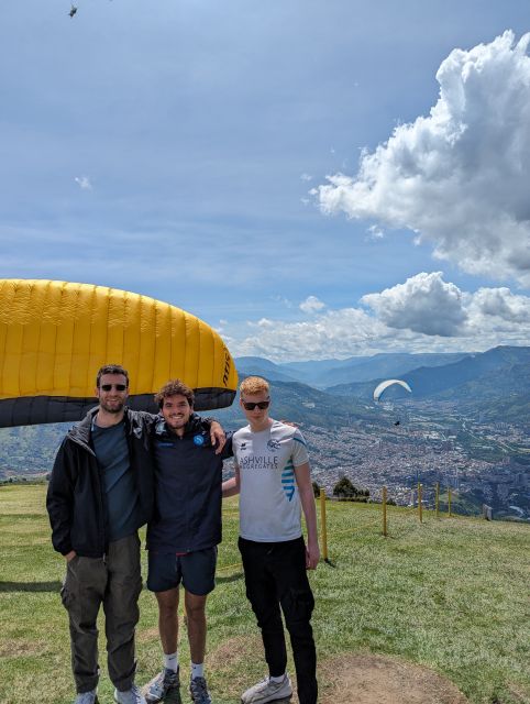 Medellin: Paragliding Tour. Transportation and Snack - Frequently Asked Questions