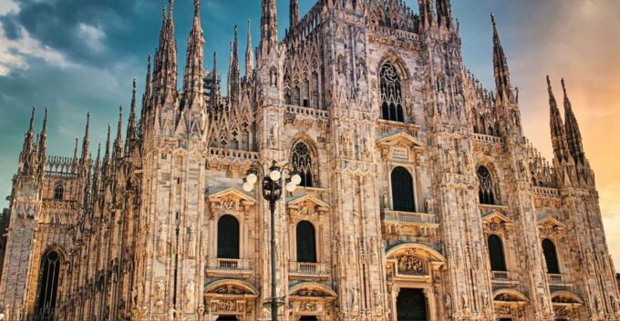 Milan: Duomo & Terraces Ticket by Elevator & In-App Tour - Exploring Milan Cathedral