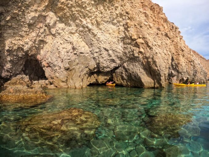 Milos: Kayaking Tour to Tsigrado and Gerakas Beach - Customer Reviews