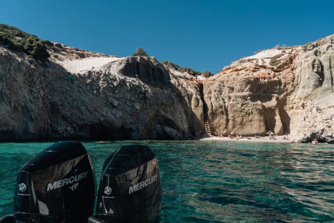 Milos South Bays Private Cruise - Iconic Landmarks Exploration