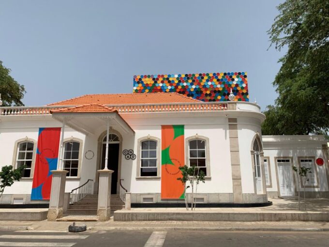 Mindelo: City Tour With Carnival Dancer - Live Dance Show