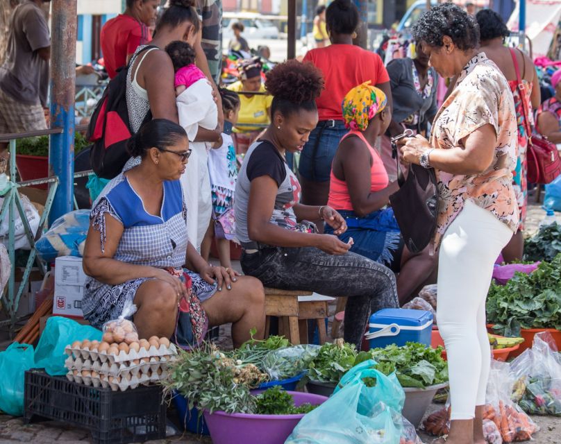 Mindelo: the Secrets of Creol Cooking - Market Exploration