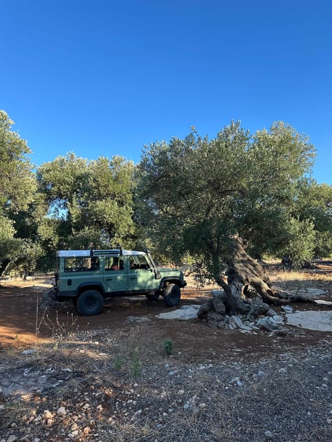 Monopoli: off Road Tour in Vintage Land Rover Defender 110 - Scenic Locations