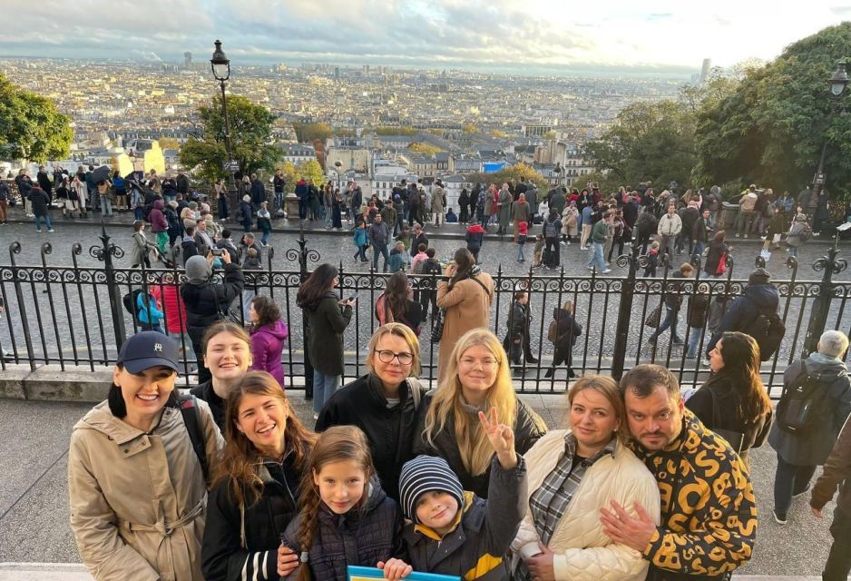 Montmartre: Guided Tour From Moulin Rouge to Sacré-Coeur - Cobblestone Streets