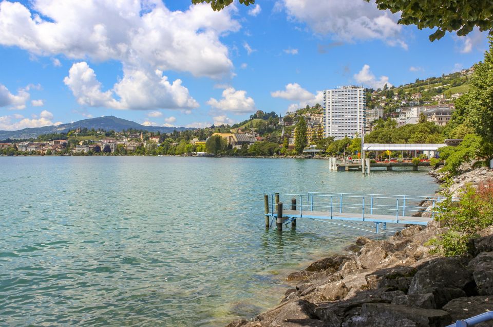 Montreux: Express Walk With a Local in 60 Minutes - Booking and Cancellation Policy