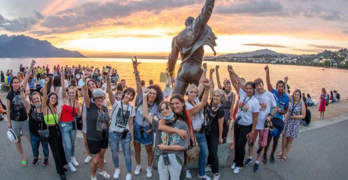 Montreux: In the Footsteps of Freddie Mercury (Extended) - Customer Reviews and Ratings