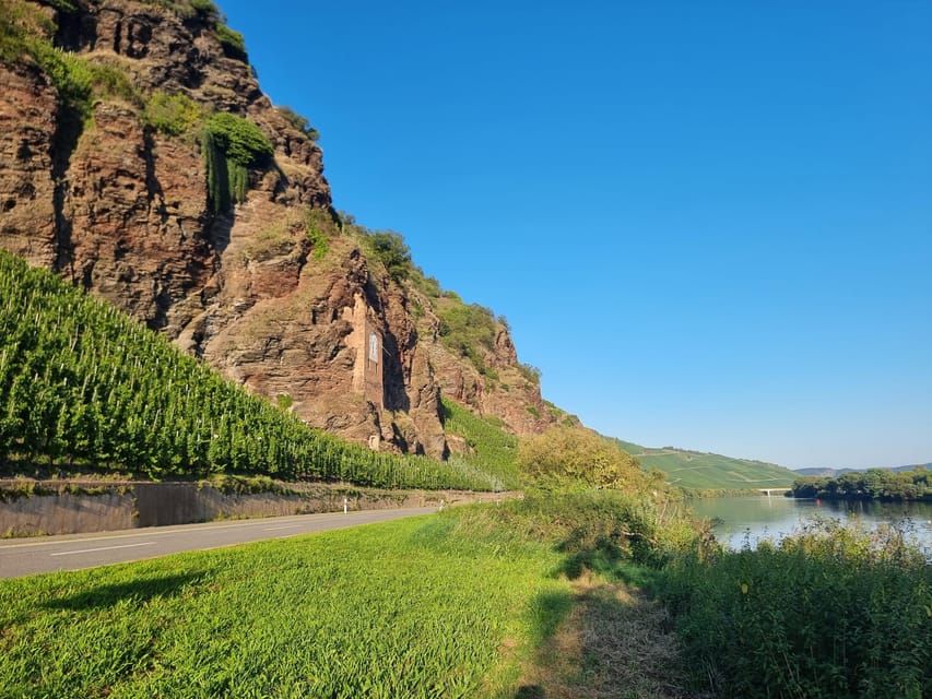 Mosel Canoe Tour Traben-Trarbach to Zell 18km/4-8 Hours - Getting to the Starting Point