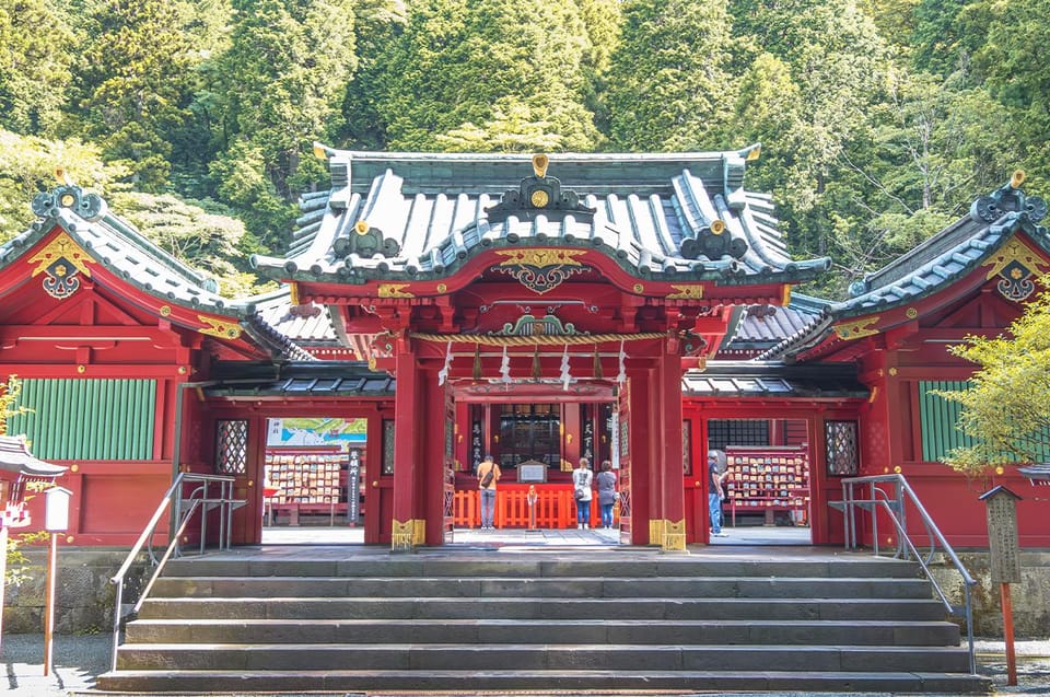 Mt.Fuji:Hakone Cruise, Ropeway&Oshino Hakkai Full-day Tour - Discover Oshino Hakkai