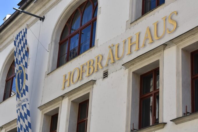 Munich: Highlights Old Town and Viktualienmarkt - Munich Frauenkirche and Architectural Gem