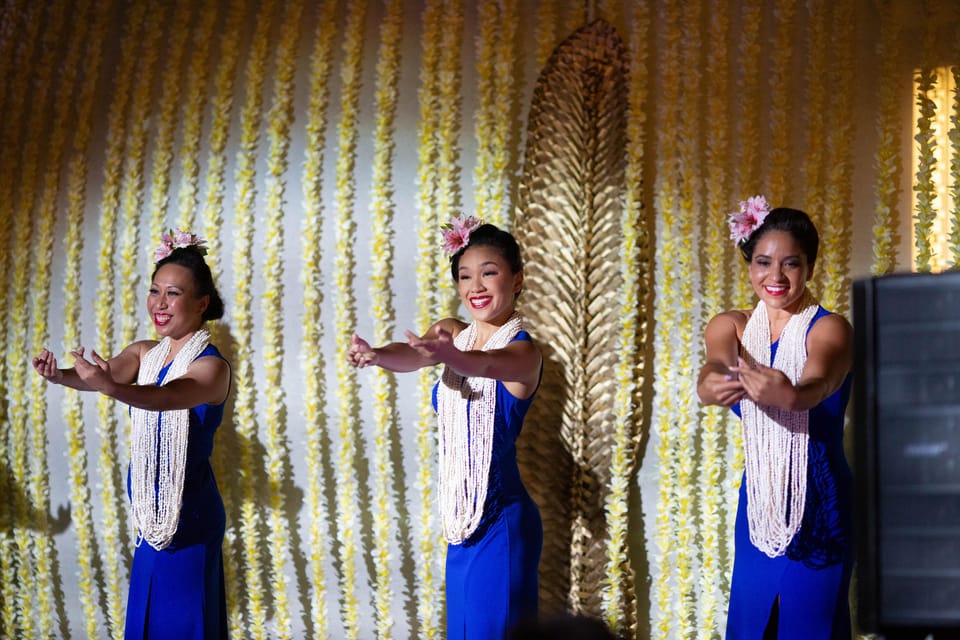 Nā Lei Aloha Hula Dinner Show - Accessibility Features